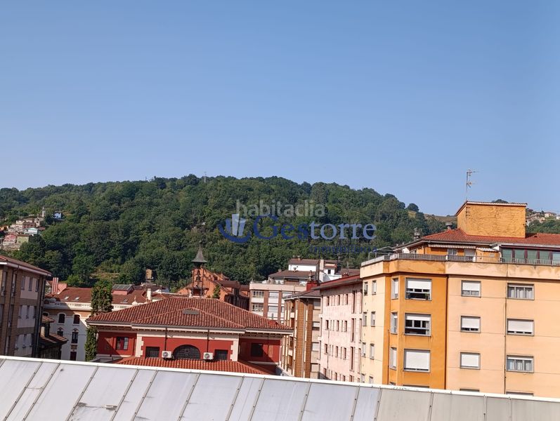 Foto e70b3baa-faf6-4744-9ba3-fae7c79669a2. Pis amb calefacció a Sama Langreo