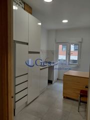 Rent Flat  Gijón - cl campo sagrado. Imprescindible perfil previo visita en el vibrante barrio de cea