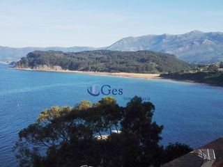 Piso  Lastres - san antonio. Vivienda reformada con vistas al mar y altillo privativo en last