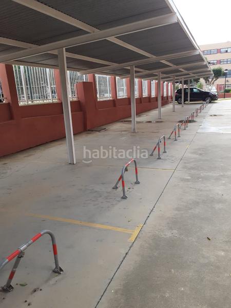 Foto 8b1b7795-43bf-4d3c-8c20-c4877f031311. Parking voiture dans Parque Alcosa Sevilla