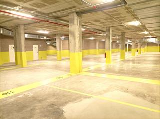 Parking voiture  Carrer de francisco herrera