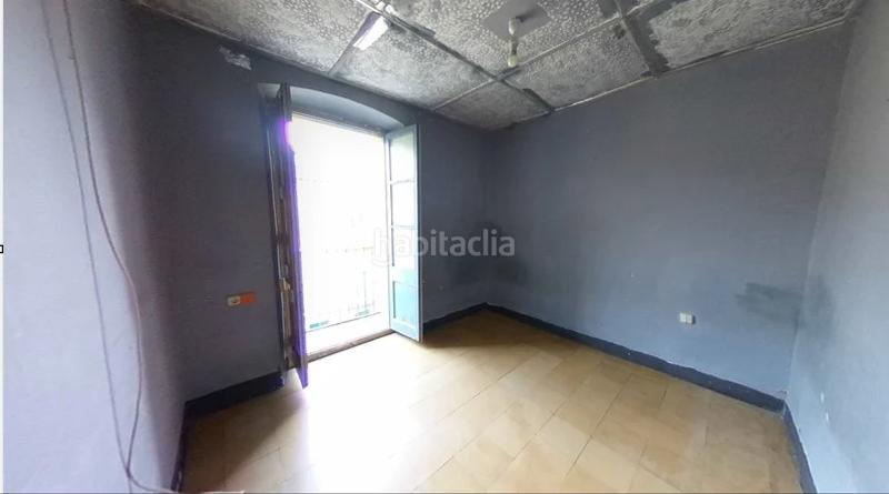 Foto b2cba219-625d-4bbc-94cb-965fc20a82ce. Piso en Anglès