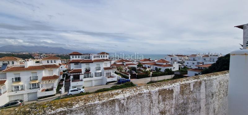 Foto 5e886b5c-479c-49f8-a979-65c0cfef2915. Casa pareada en Alcorrín Manilva