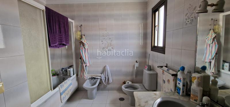 Foto cc8daa44-8903-4b5e-bbcf-d3a5e39bd51d. Casa pareada en Alcorrín Manilva