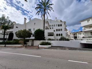 Casa adossada  Urbanización golf río real