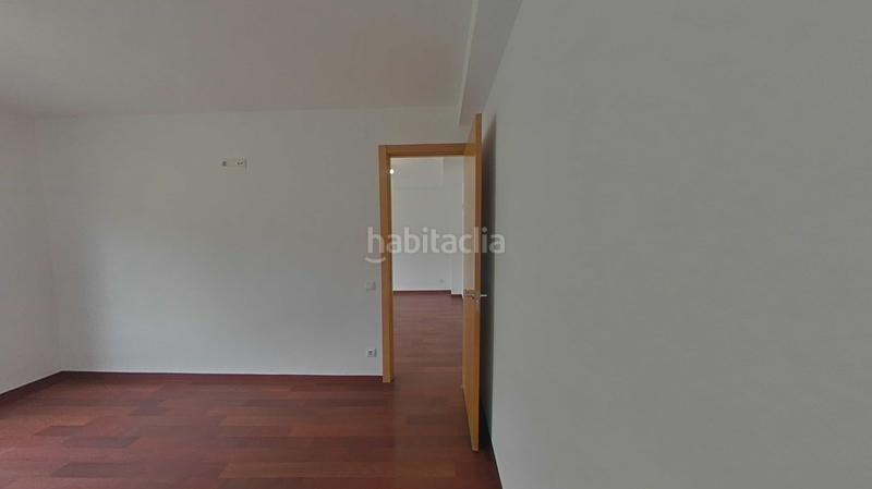 Foto fda7b2ba-32bc-4953-a551-7e50d8c459e2. Pis amb aparcament a Ca n´Oriol Rubí