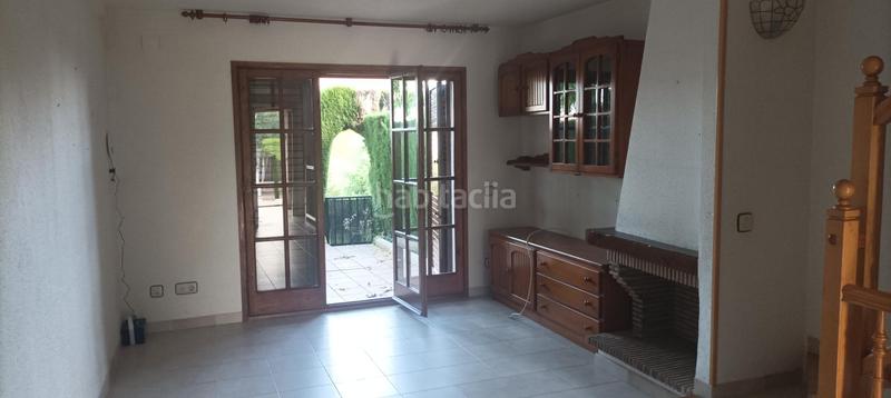 Foto af2fa4e5-da92-4455-a1af-15003cedd0ab. Casa adossada amb aparcament a Clarà Torredembarra