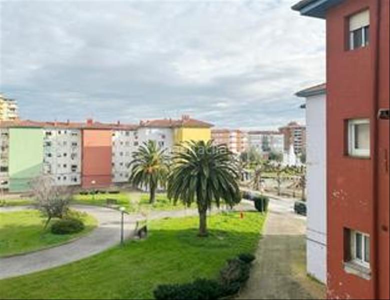 Foto fb31e980-1510-4ba7-ac89-79d4b13e3e8e. Piso en calle amancio ruiz capillas 3 en Covadonga - Campuzano - Ciudad Vergel Torrelavega