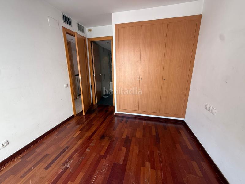 Foto 1b42b8d3-a8db-45e3-98c2-e99cea57ddbe. Duplex in Sants-Badal Barcelona