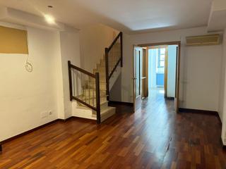 Duplex  Carrer de l'escultor canet