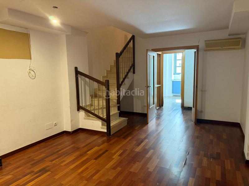 Foto 1c882a50-fa83-4c88-bef4-e68425f141cb. Zweistöckige wohnung in Sants-Badal Barcelona