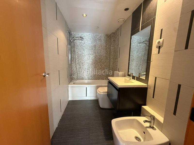 Foto 2e9d8f68-df2e-4090-8f9c-6fa1bbdaf265. Zweistöckige wohnung in Sants-Badal Barcelona