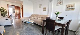 Etagenwohnung in Calle Santo Tomás de Aquino