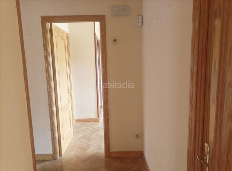 Foto b31fc8dd-ac82-4d77-a916-6357b32426d6. Piso en Casco Antiguo Torrelodones