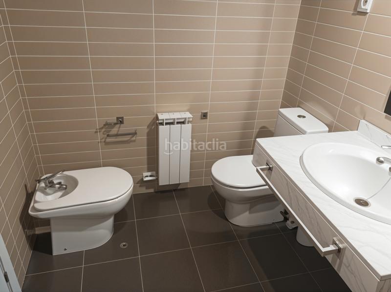 Foto 8bb37b09-b3f3-4722-930b-2be0e438268c. Appartement avec chauffage parking dans Eixample Sud-Migdia Girona