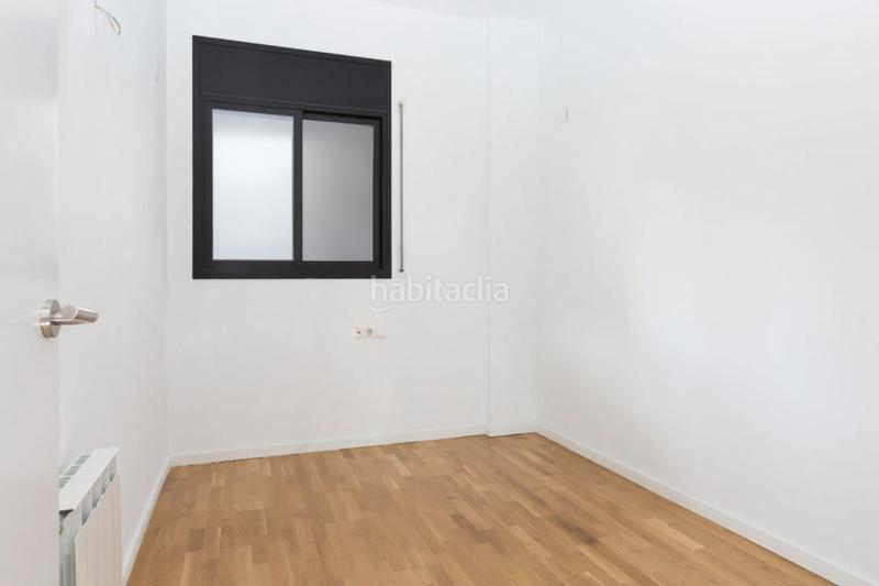 Foto e58be2cc-ef28-457c-9680-c651b7ecdf23. Etagenwohnung mit heizung parking in Eixample Sud-Migdia Girona