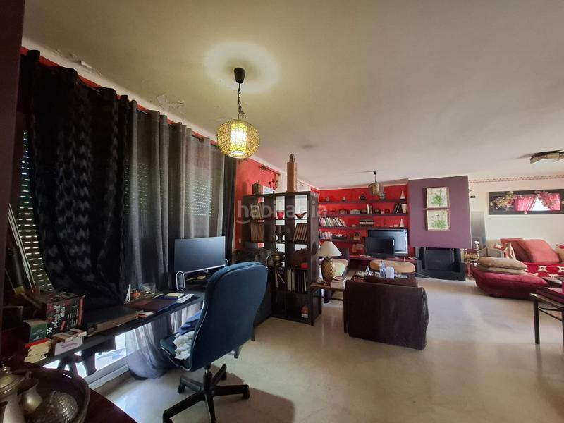 Foto 851772f9-c20a-4bf0-9d05-cb0a7a66ada1. Zweistöckige wohnung mit heizung pool in Río Real Marbella