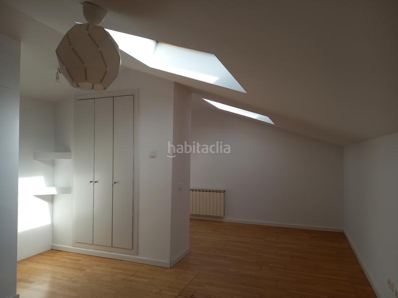 Foto 1566ba00-186c-4f44-9572-2920496b0bee. Duplex con riscaldamento parcheggio in Eixample Sud-Migdia Girona