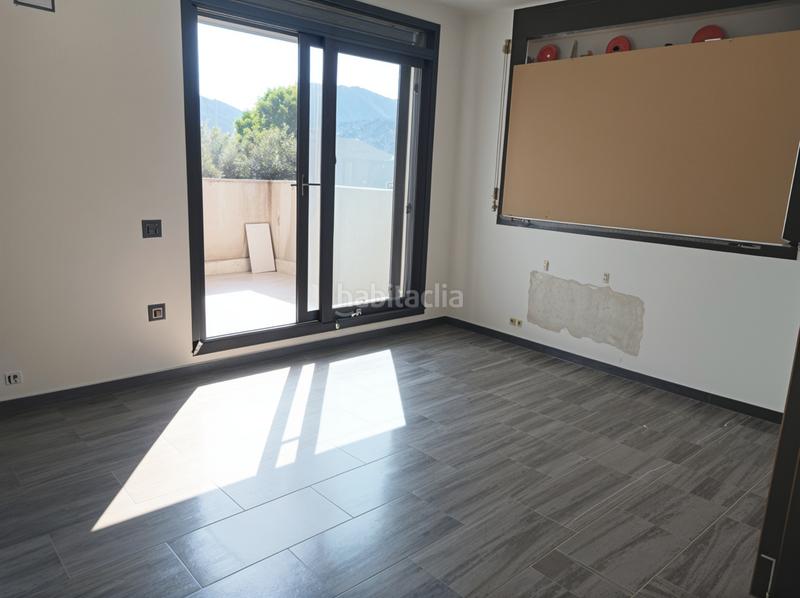 Foto e0593f90-d845-4cb6-8b87-36f13c02d2de. Haus mit kamin parking in Vacarisses