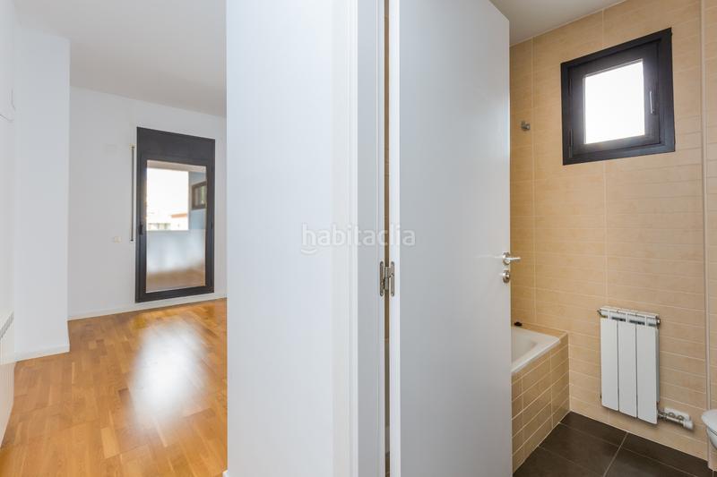Foto 0e72d494-075a-46a4-b56d-23e9a2f7d06d. Appartement avec chauffage parking dans Eixample Sud-Migdia Girona