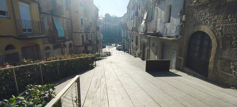 Foto a54e8391-c7f1-4797-8c81-44a0cd5c136c. Local comercial a Barri Antic Manresa