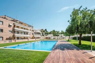 Reihenhaus  Carrer llevant