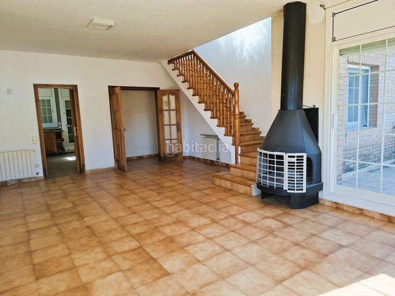 Foto 7c9e0c2b-c03c-49f8-be24-eac1920c8406. Chalet en Torrelles de Llobregat