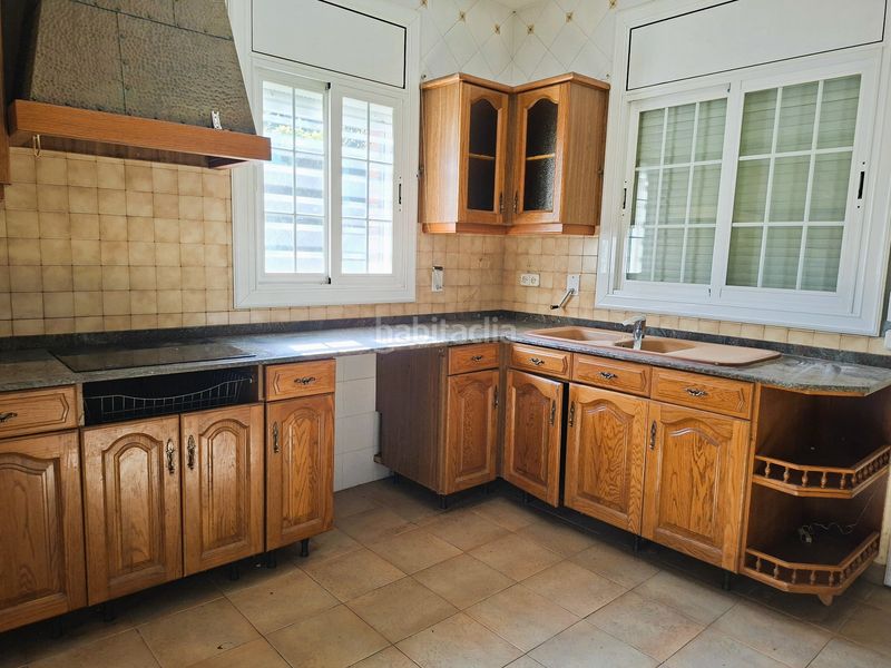 Foto a44b8258-4e23-473a-ae9d-453c812dc436. Chalet en Torrelles de Llobregat