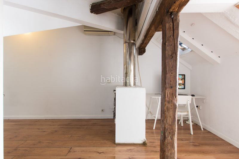 Foto 778886a6-3909-4507-92f1-b5269cf0f3de. Àtic amb calefacció a Embajadores-Lavapiés Madrid