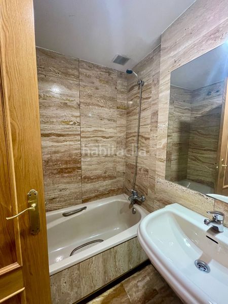 Foto 7e5a9748-a2f2-44b4-8ee2-eaf5683e1ed0. Piso en Castillejos-Cuzco Madrid