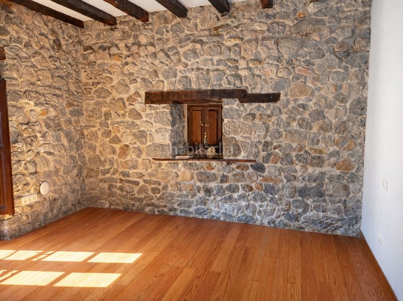 Foto 33bbefa3-15c1-41c9-a144-12cb5872b308. Edifici a Soba