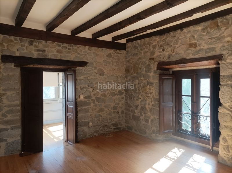 Foto cb83225d-f754-47c4-b5ce-22eeb85ee624. Edifici a Soba