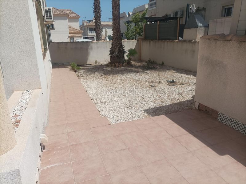Foto 725f59c6-59fe-4c31-955f-7b793fdb4b00. Casa amb aparcament piscina a Los Almendros Orihuela
