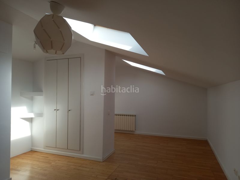 Foto 28e6eb37-107d-4694-bed5-eb813398da79. Dúplex amb calefacció aparcament a Eixample Sud-Migdia Girona