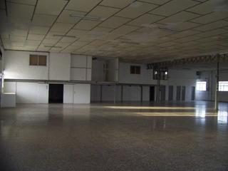 Nau industrial en Cabezo de Torres. Vende nave industrial 2 plantas , planta baja 940m2 y semisotano