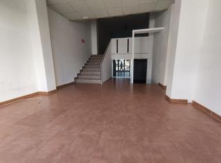 Local Comercial en Estación - Universidad