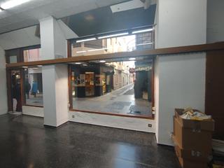 Miete Geschäftsraum  Carrer o'donnell. Se alquila local comercial en el centro de castellón.