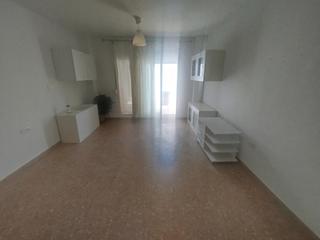 Planta baixa  Partida benadresa p 37. Se vende piso en planta baja con garaje y trastero en benadresa.