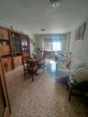 Pis  De la magdalena. Se vende 6 piso con ascensor en ronda magdalena.