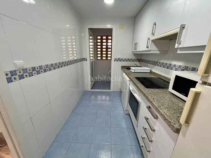 Foto 4057cf09-8079-498e-a0da-daa8ff4e77bf. Pis amb aparcament piscina a San Bernabé Algeciras