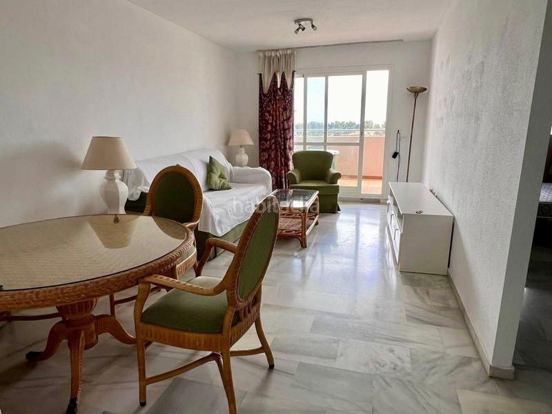 Foto ee30a6ad-22e9-426b-8191-3617e7a4d21a. Pis amb aparcament piscina a San Bernabé Algeciras