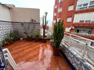 Piso en Bajadilla - Fuente Nueva. Se vende piso de tres dormitorios
