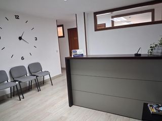 Oficina a Casco Antiguo. Oficina amueblada con excelente ubicacion y en magnificas condic