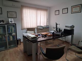 Office space in Casco Antiguo. Oficina amueblada con excelente ubicacion y en magnificas condic
