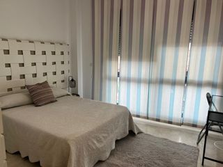 Pis en La Reconquista - El Rosario. Piso totalmente amueblado cerca del corte ingl�s