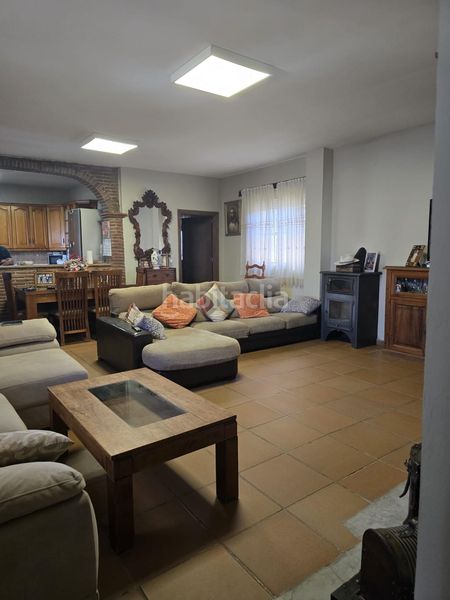 Foto f82cd539-ef6a-4af0-a490-a0d287f7c428. Terreny residencial a Barrios (Los)