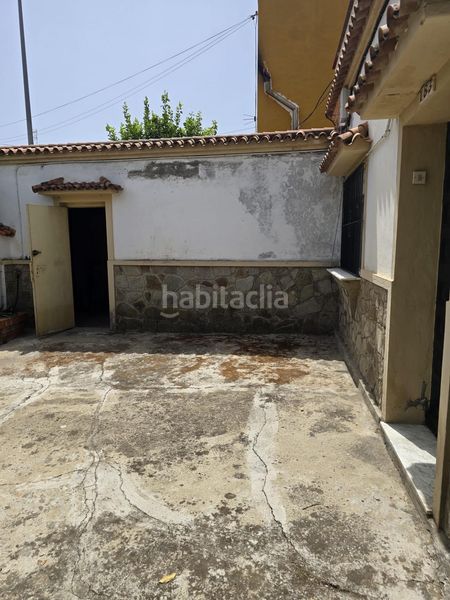 Foto b50078cb-a0a5-42a0-b7e2-73d777435e0c. Casa aparellada amb aparcament a La Granja - La Colina - Los Pastores Algeciras