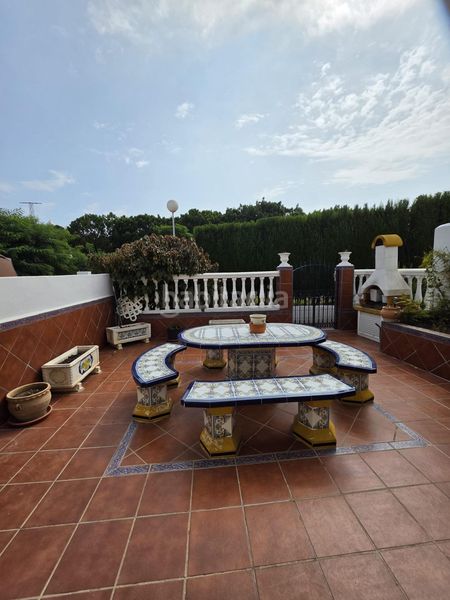 Foto 202092c2-8c41-49b2-bea3-071324310b6f. Casa amb aparcament piscina a Seghers Estepona