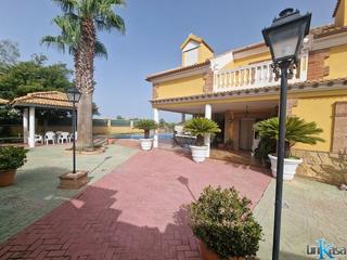 Xalet  Calle a. Se vende chale en linares
