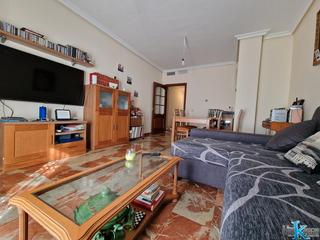 Pis  Calle áurea galindo. Se vende piso en linares